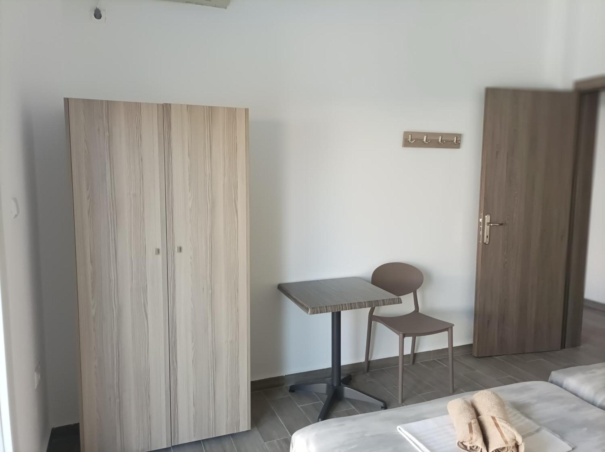 Kleanthis Blue Daire Vrasná Dış mekan fotoğraf