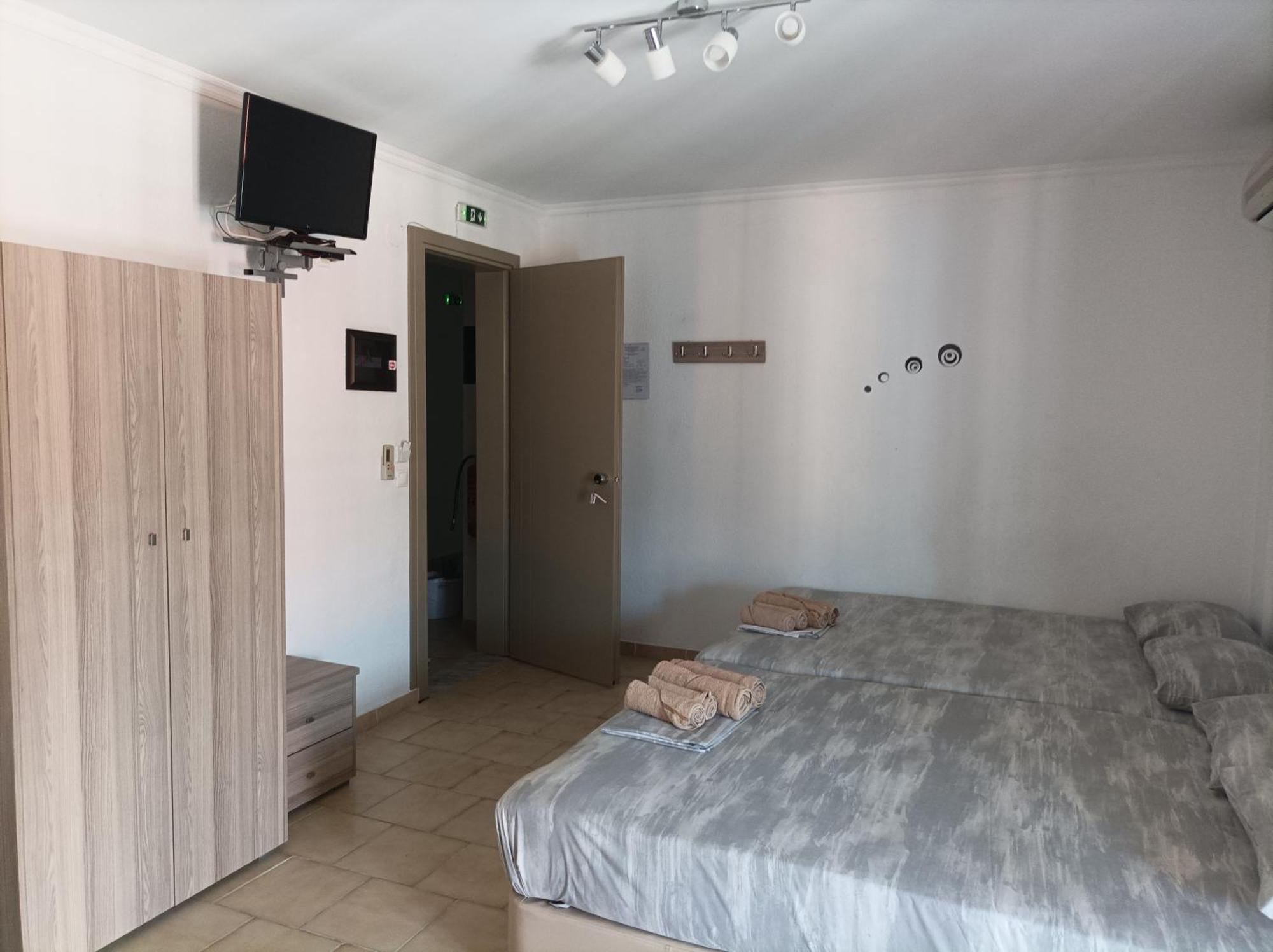 Kleanthis Blue Daire Vrasná Dış mekan fotoğraf